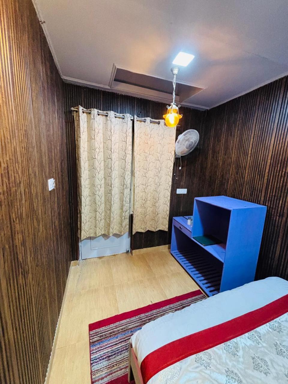 מוסורי Hotel Amar מראה חיצוני תמונה