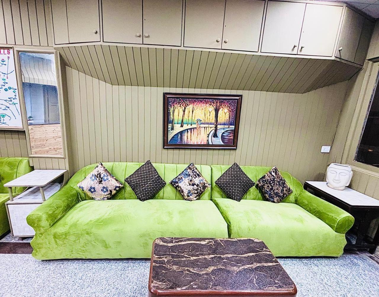 מוסורי Hotel Amar מראה חיצוני תמונה